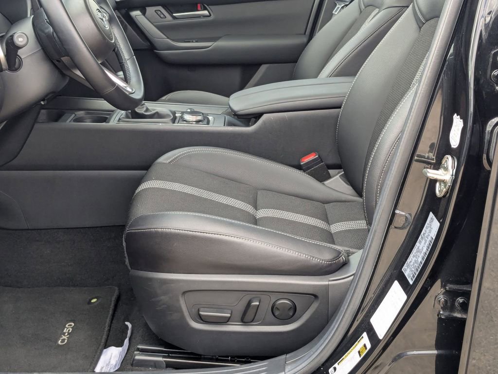 Used 2025 MAZDA CX-50 AWD 2.5 S w/ Premium Package image 25