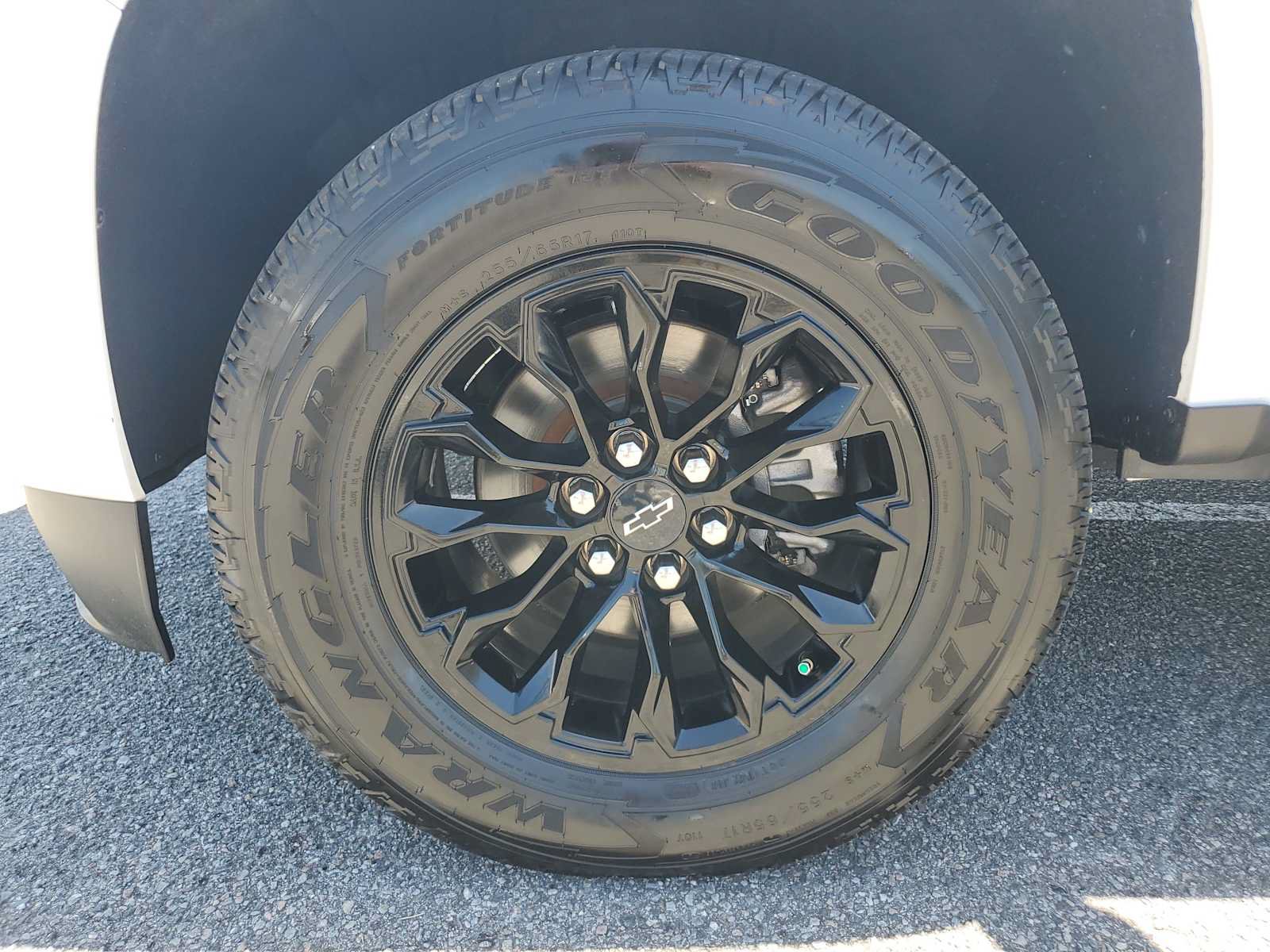 Used 2021 Chevrolet Colorado Z71 AWD/4WD image 14