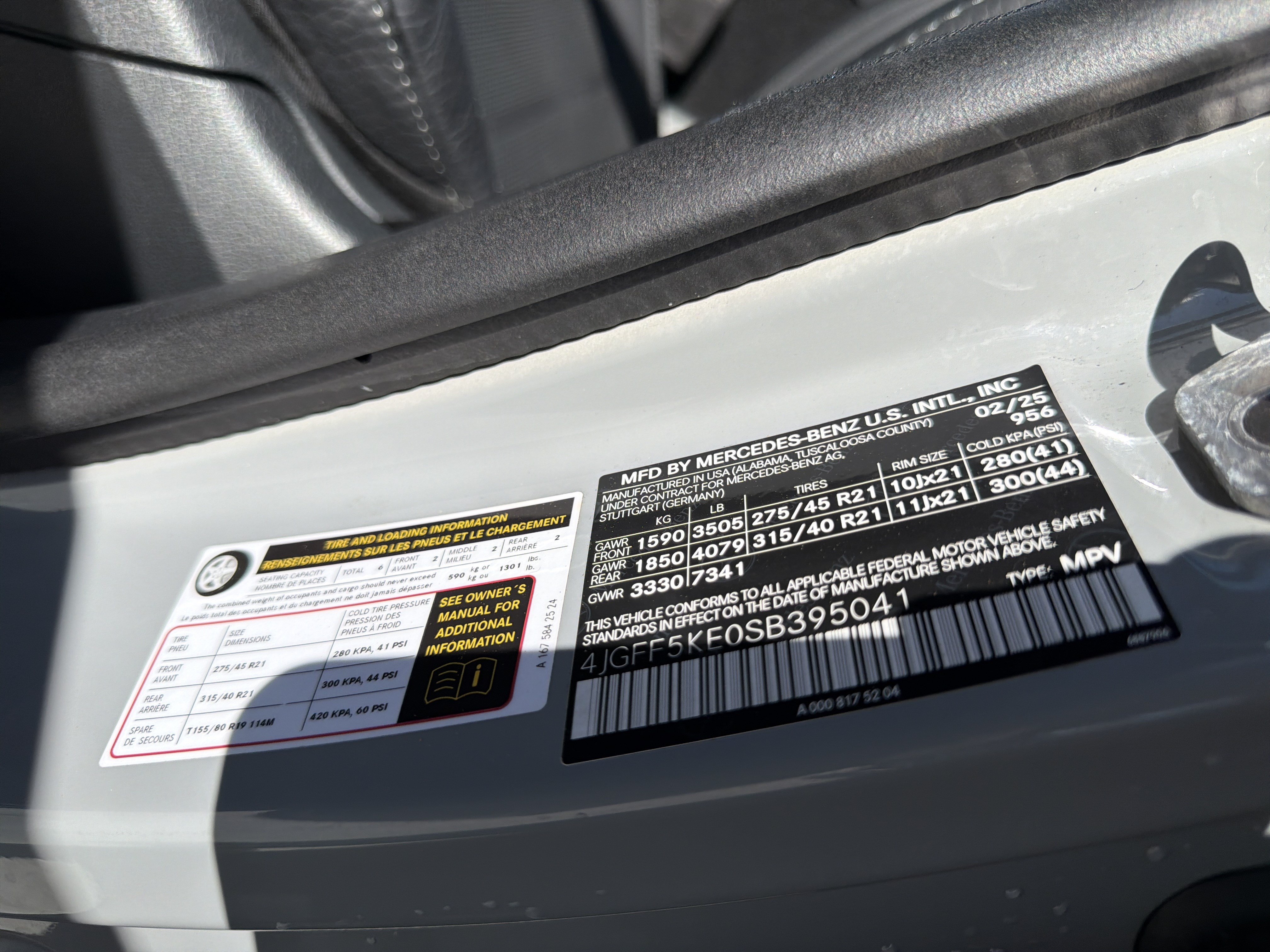 Certified 2025 Mercedes-Benz GLS 450 4MATIC image 37