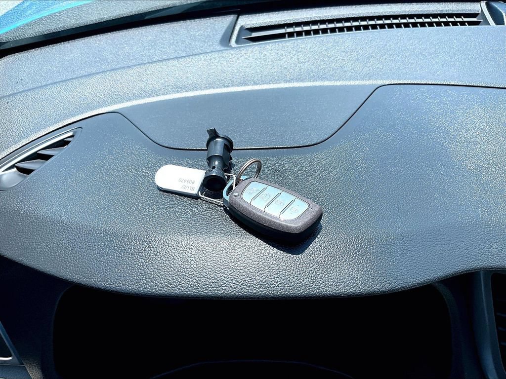 Used 2018 Hyundai Tucson Value FWD image 12