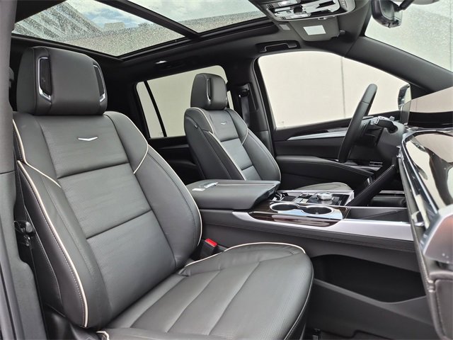 New 2026 Cadillac Escalade ESV Luxury image 17