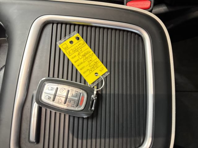 Used 2024 Chrysler Pacifica Touring-L FWD image 26