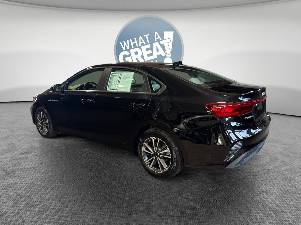 Certified 2023 Kia Forte LXS FWD image 6