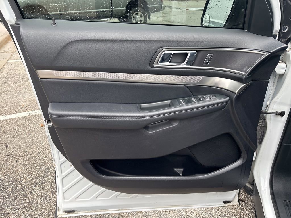 Used 2019 Ford Explorer XLT w/ Equipment Group 201A image 56
