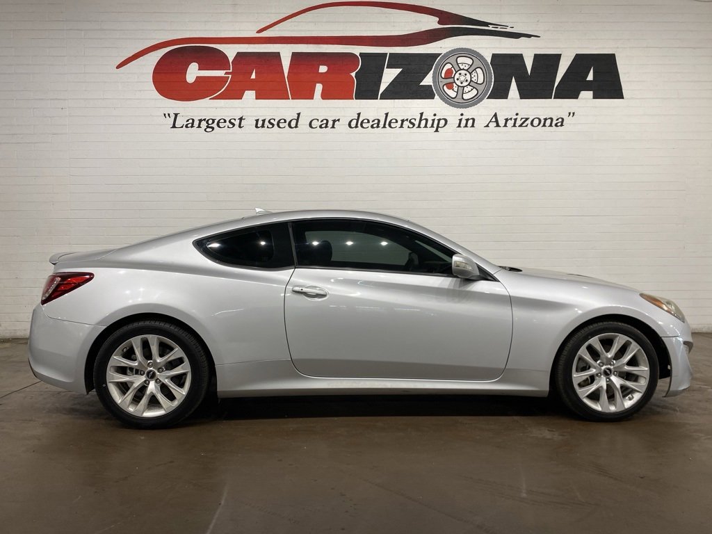 Used 2015 Hyundai Genesis 3.8 video 1