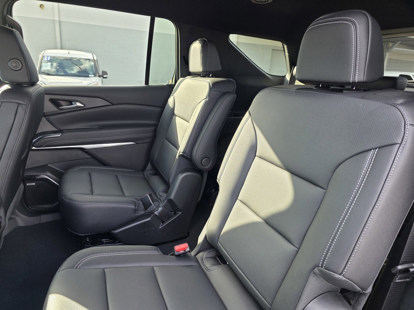 New 2025 Chevrolet Traverse LT w/ Enhanced Driving Package image 15