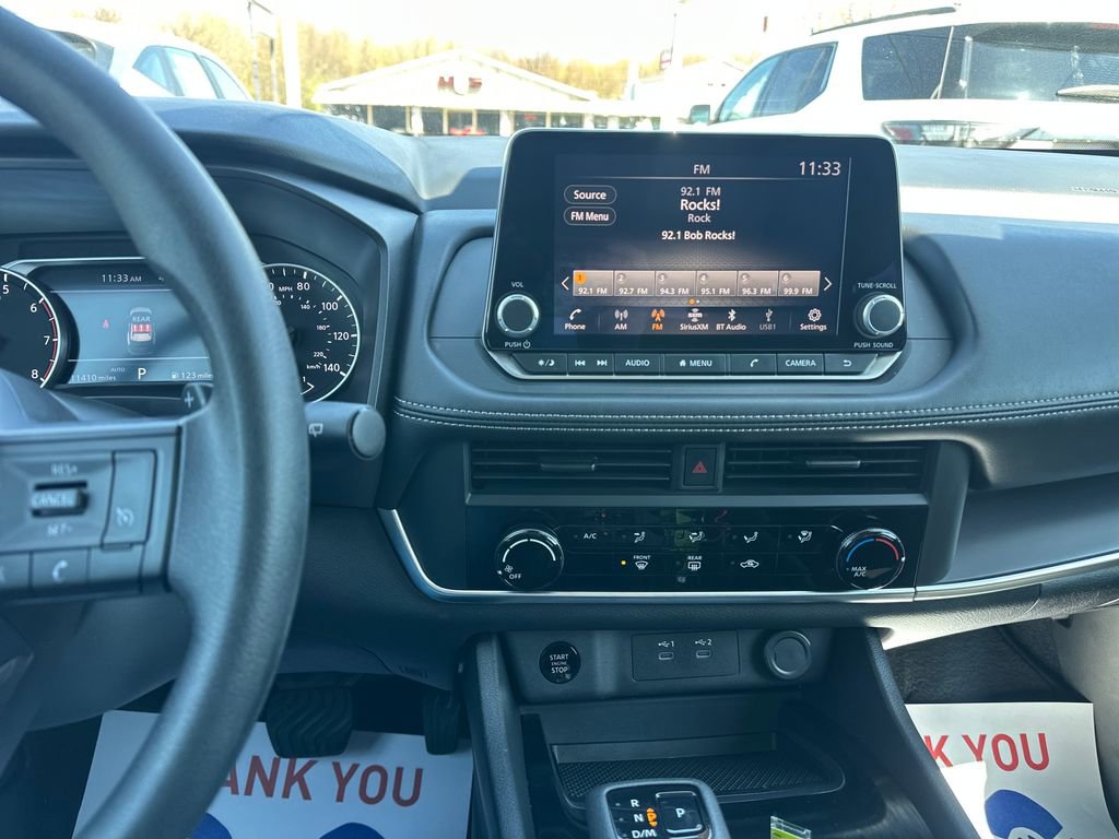 Used 2025 Nissan Rogue S AWD/4WD image 22