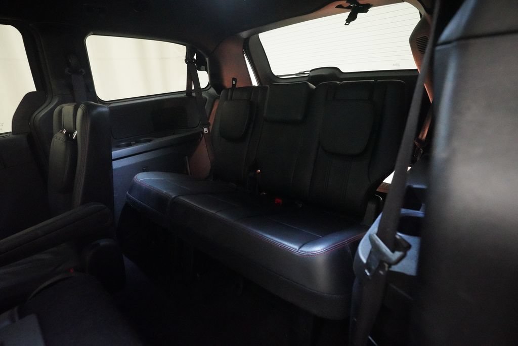 Used 2018 Dodge Grand Caravan GT FWD image 17