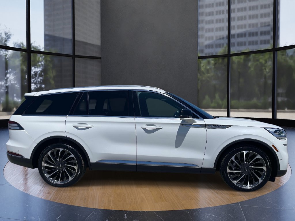 Certified 2023 Lincoln Aviator Reserve w/ Equipment Group 201A RWD image 2