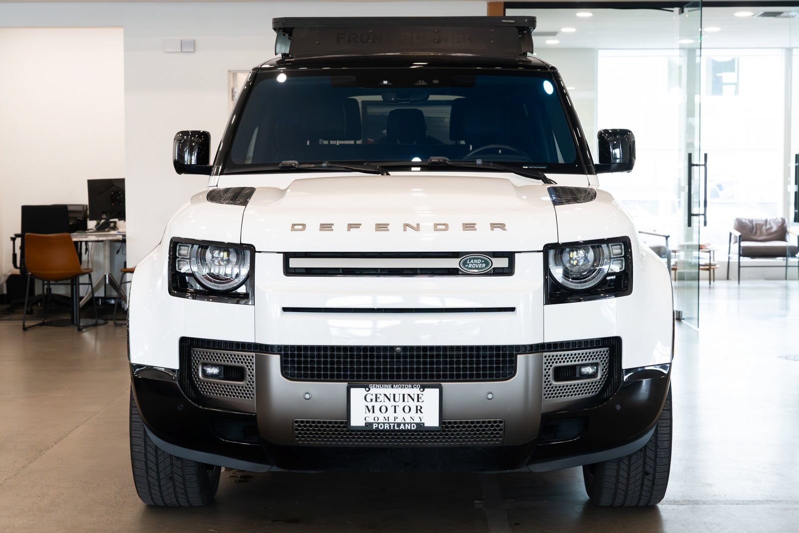 Used 2021 Land Rover Defender 90 X-Dynamic S AWD/4WD image 2