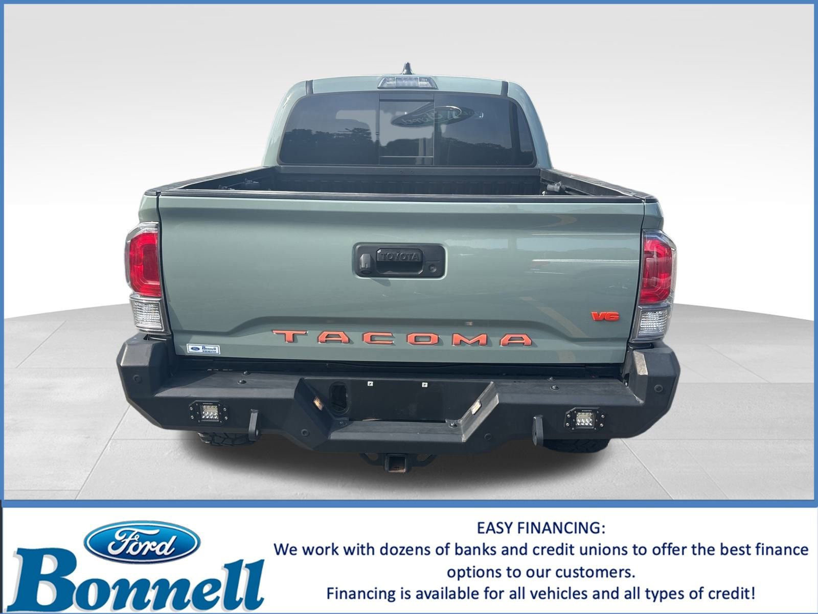 Used 2022 Toyota Tacoma TRD Off-Road image 4