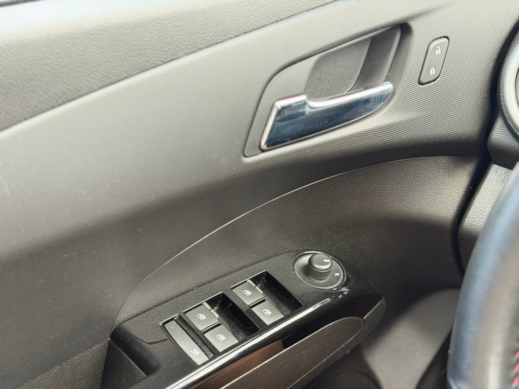 Used 2019 Chevrolet Sonic LT FWD image 22