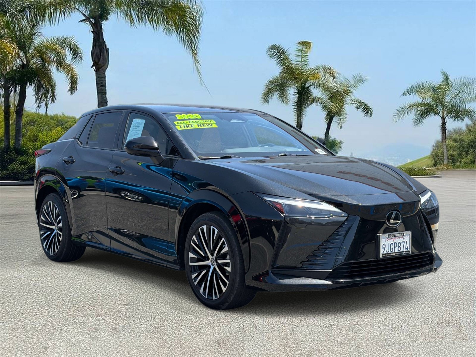 Used 2023 Lexus RZ 450e Premium w/ Accessory Package (2T) AWD/4WD image 5