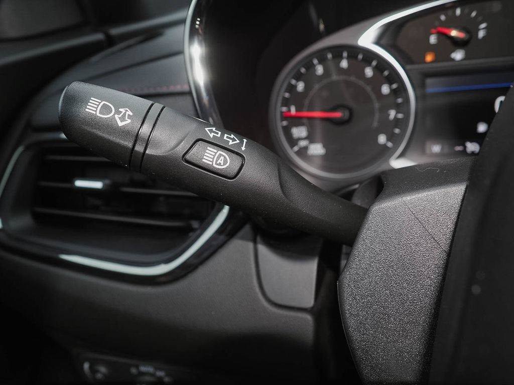 Used 2023 Chevrolet Equinox RS w/ RS Leather Package FWD image 29
