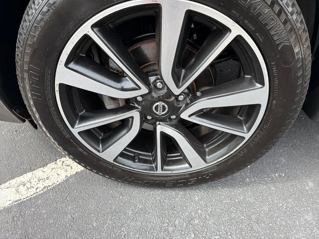 Used 2019 Nissan Rogue SL w/ Premium Package AWD/4WD image 11