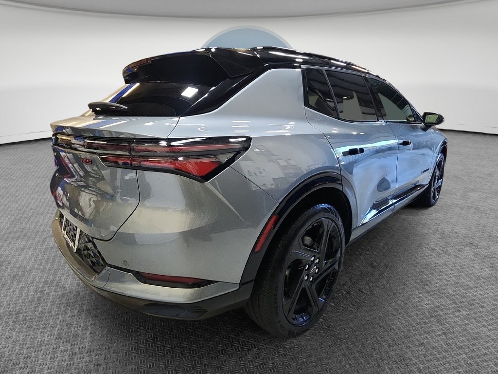 Certified 2026 Chevrolet Equinox EV RS AWD/4WD image 4