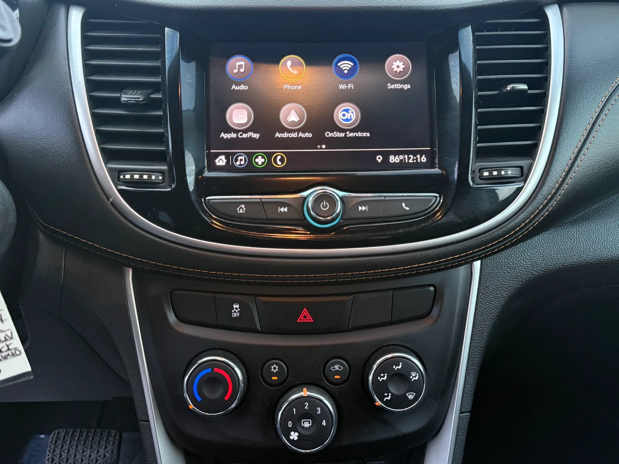 Used 2021 Chevrolet Trax LT FWD image 25
