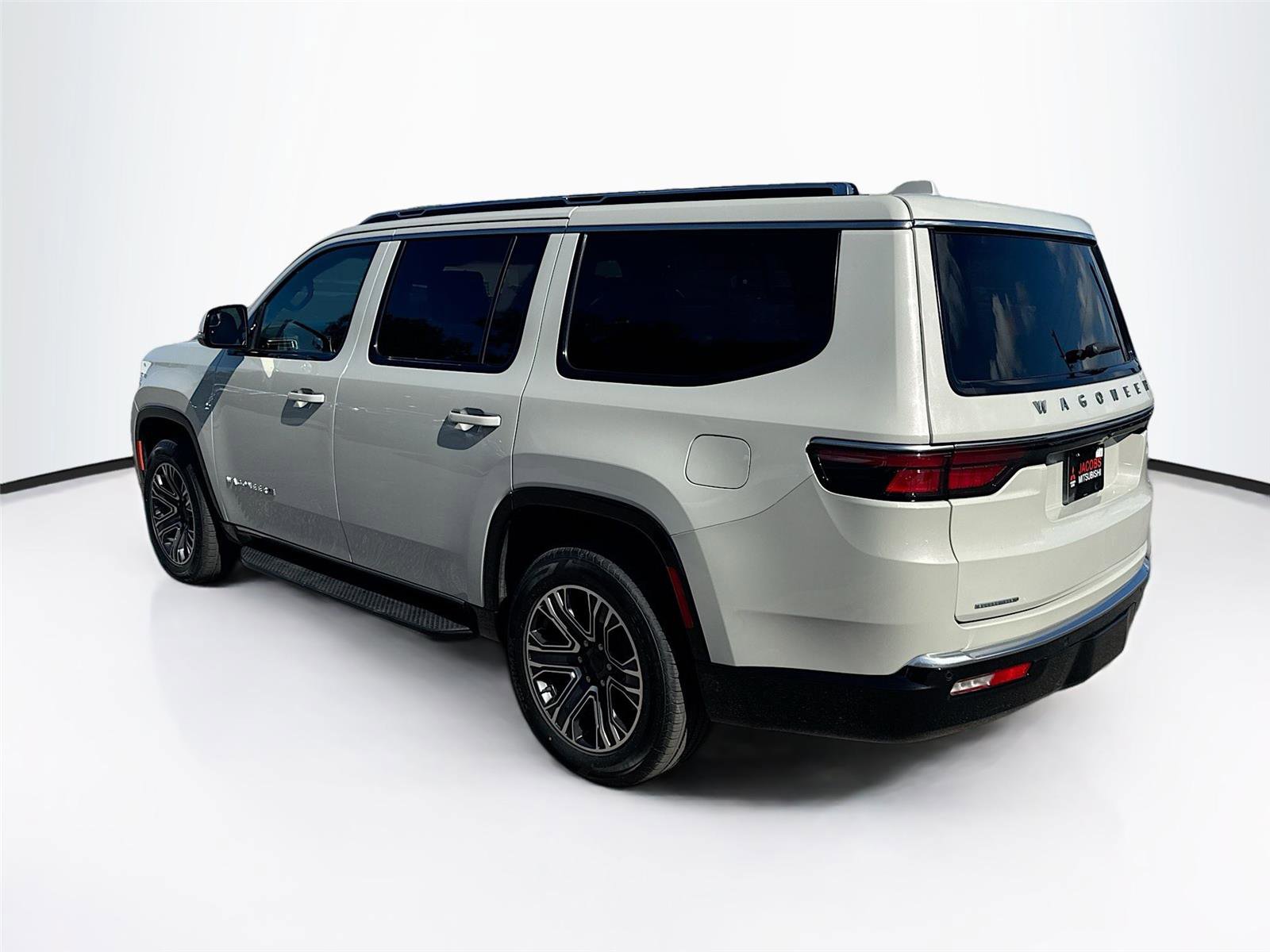 Used 2022 Jeep Wagoneer Series III image 5