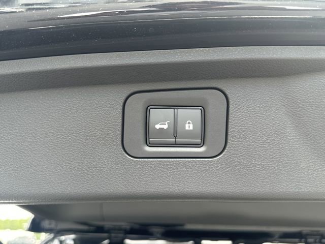 New 2025 Nissan Armada Platinum Reserve image 31