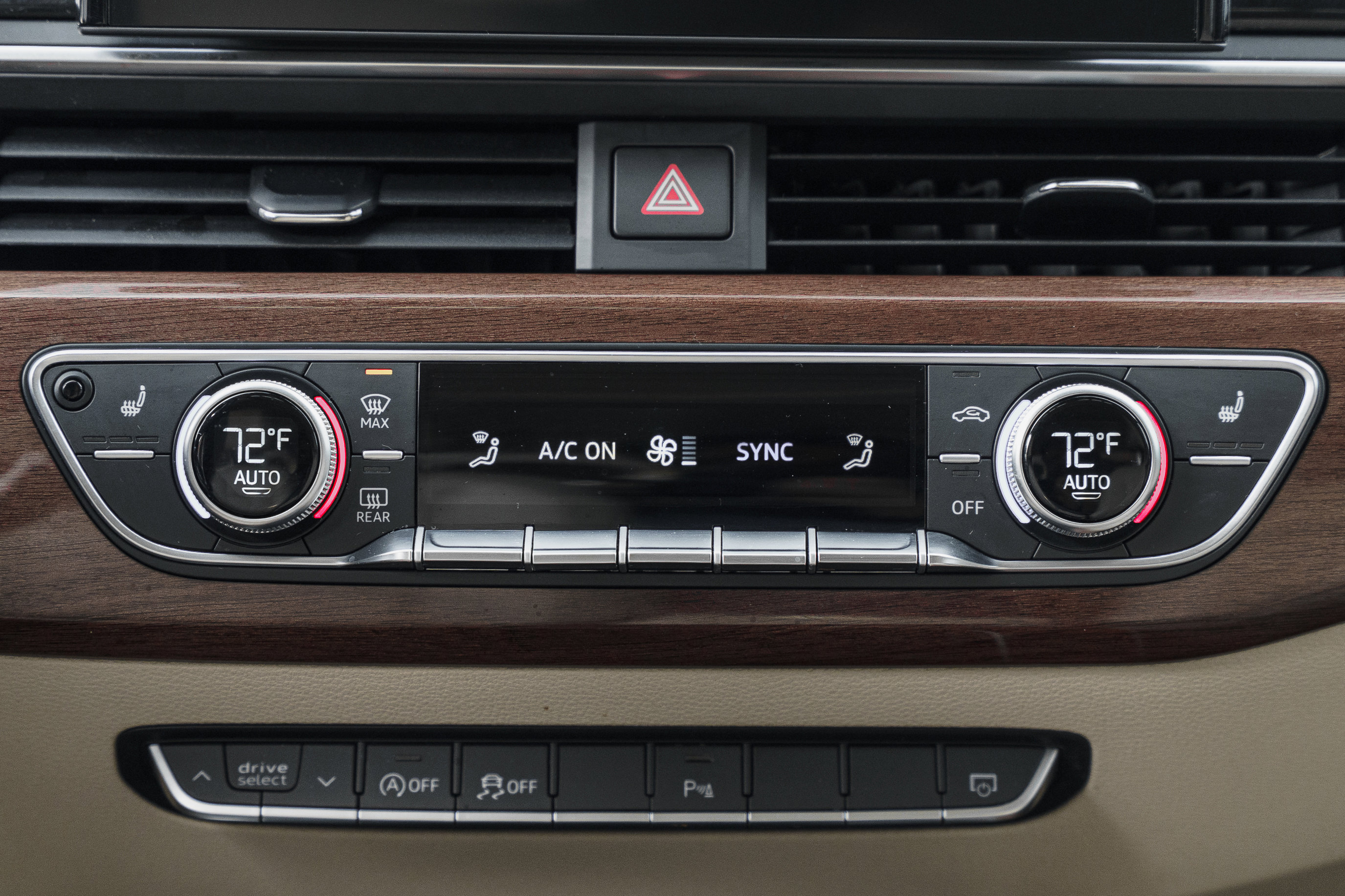 Used 2023 Audi A4 2.0T Premium Plus w/ Premium Plus Package image 12