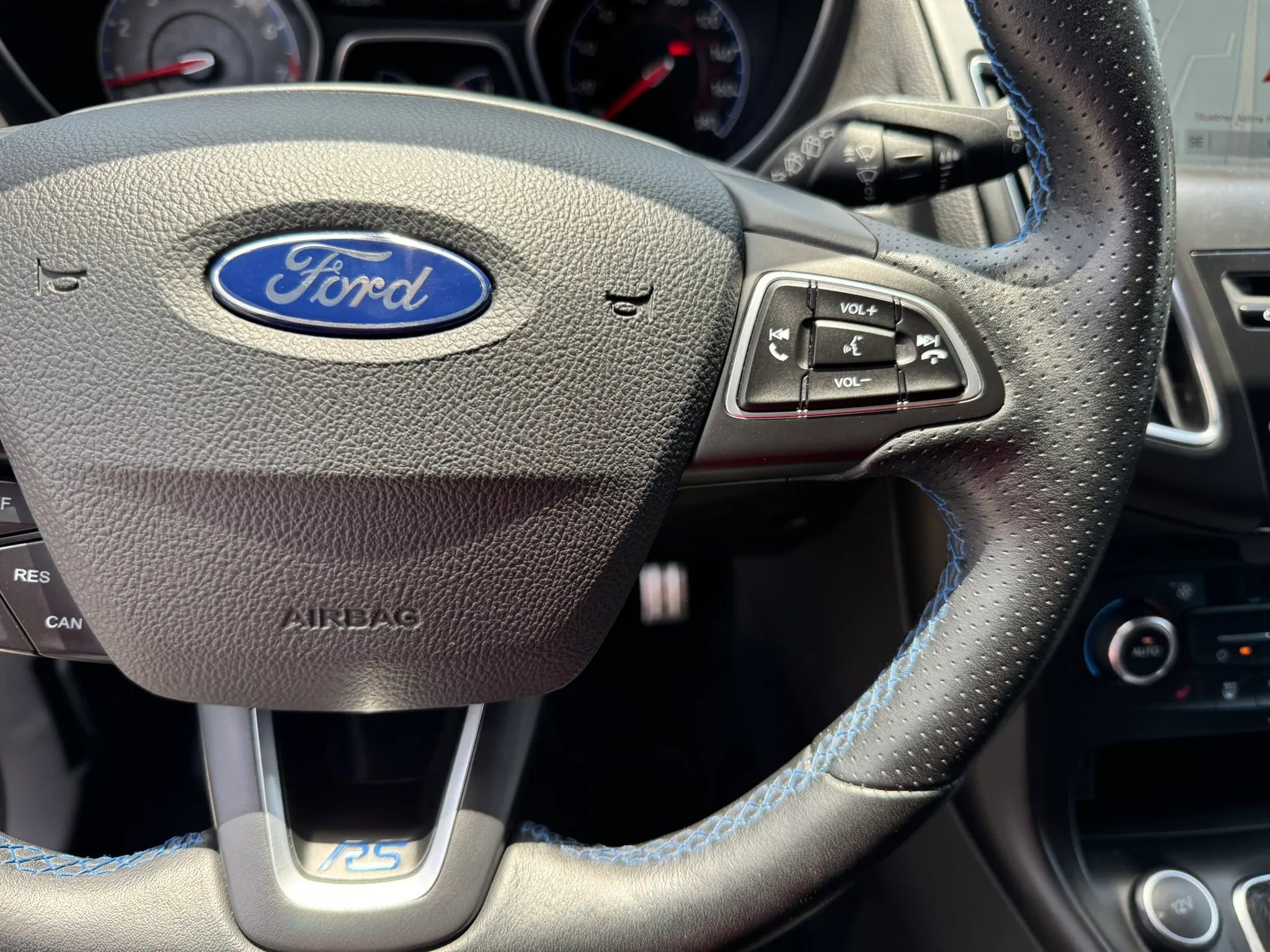 Used 2017 Ford Focus RS AWD/4WD image 36
