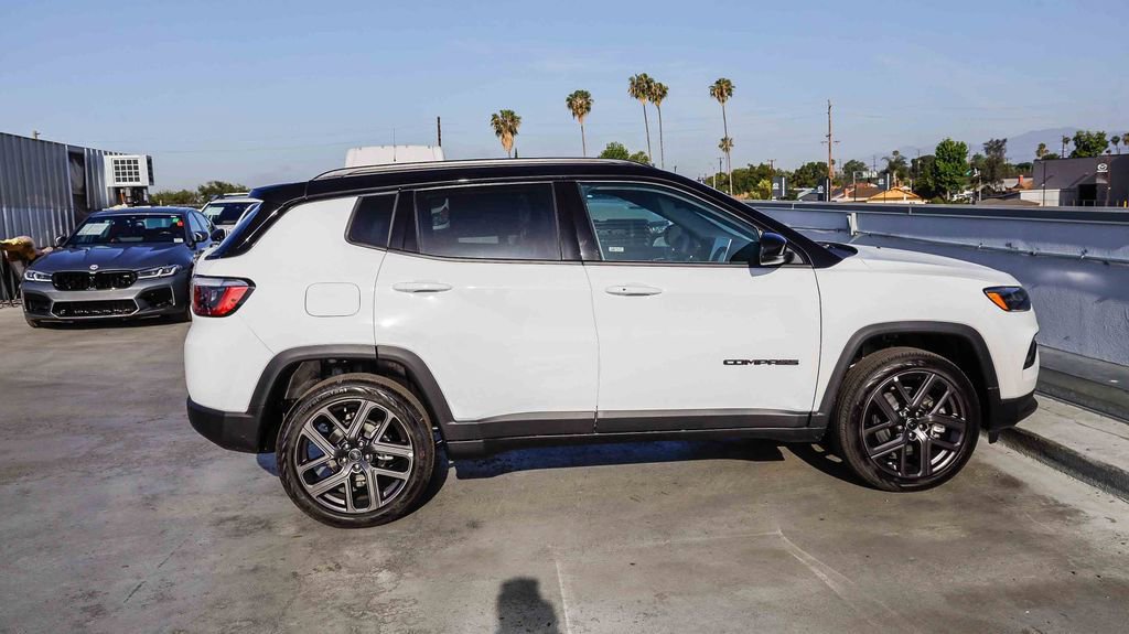 New 2026 Jeep Compass Limited image 13