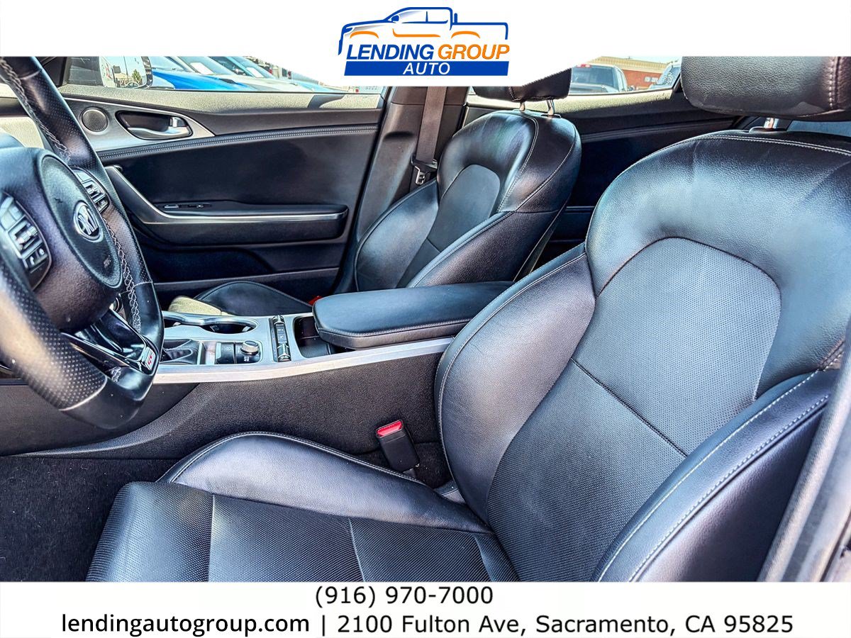 Used 2020 Kia Stinger GT1 RWD image 16