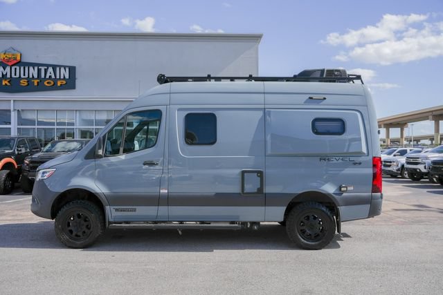 Used 2021 Mercedes-Benz Sprinter 2500 image 11