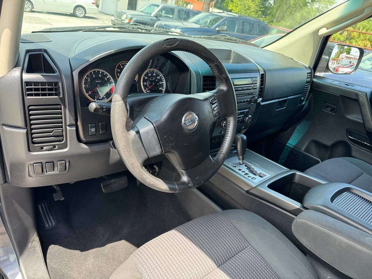 Used 2008 Nissan Titan SE RWD image 11