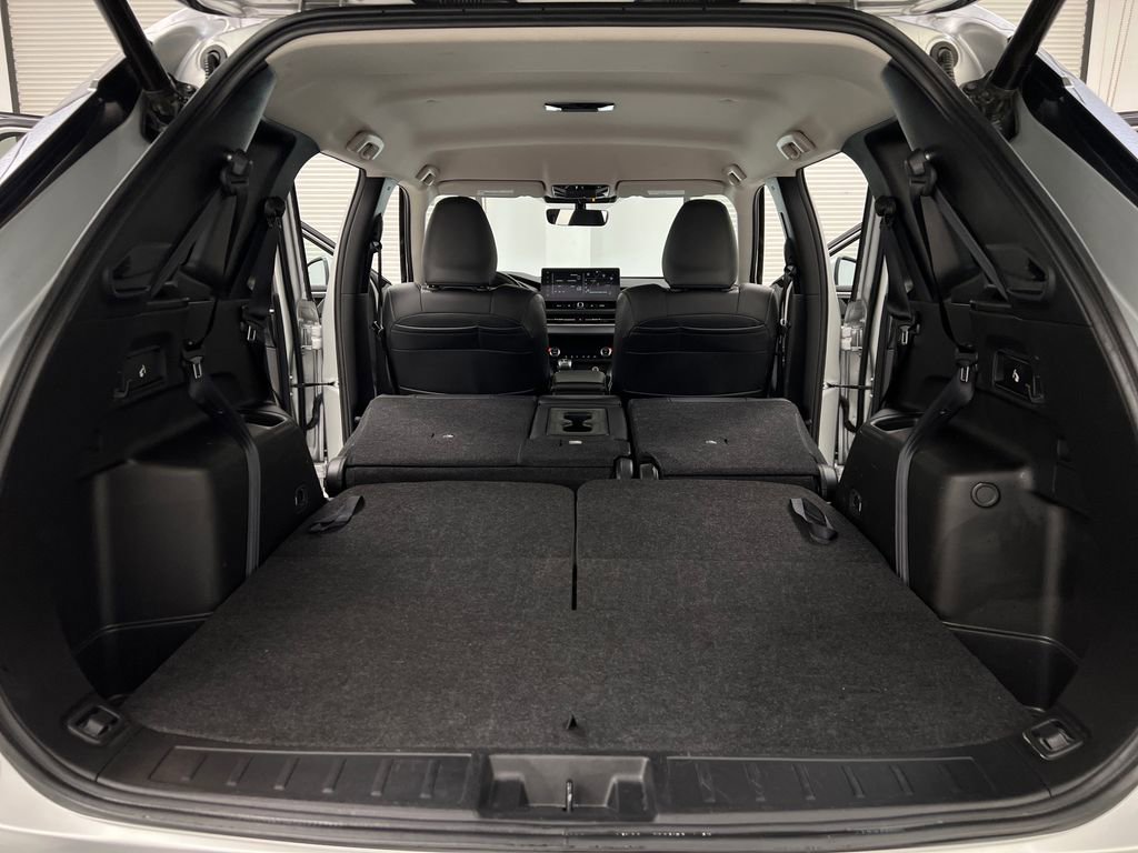 Used 2025 Mitsubishi Outlander SE image 35