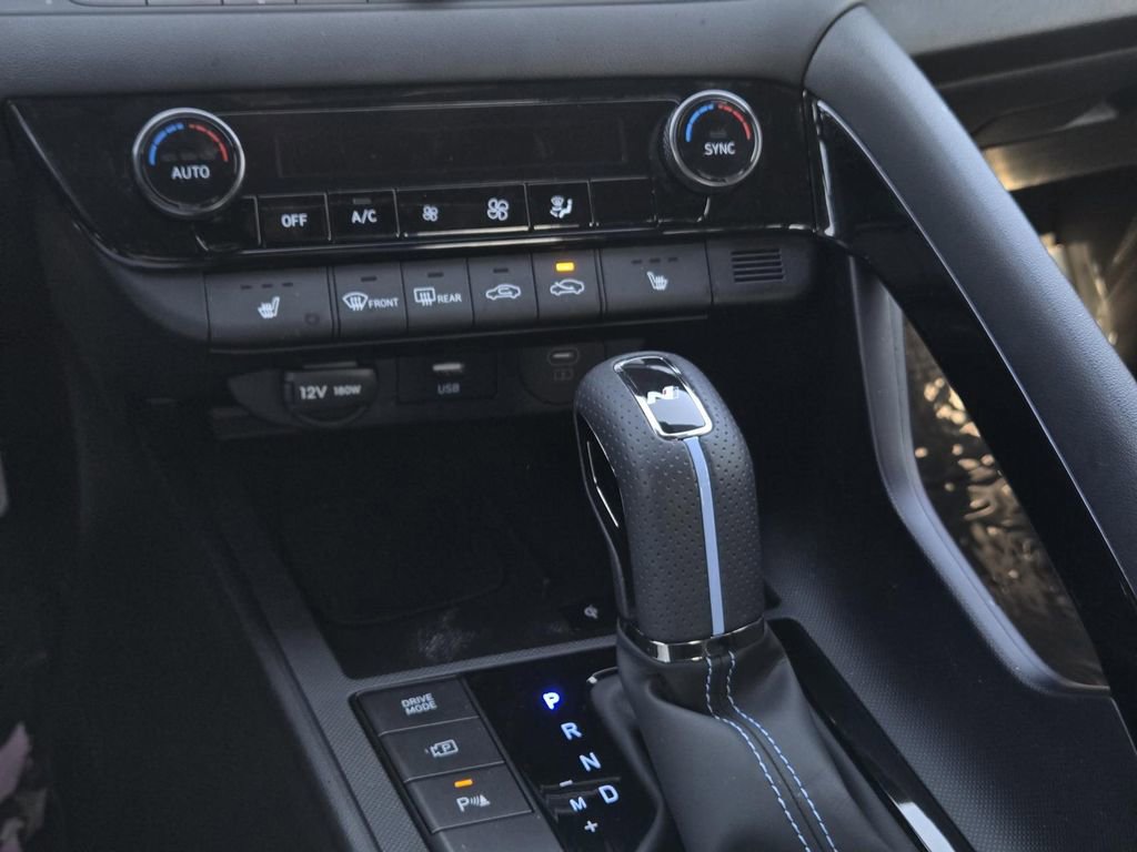 Used 2025 Hyundai Elantra N image 14
