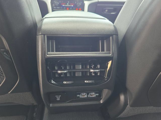Used 2023 Jeep Grand Cherokee Altitude AWD/4WD image 33