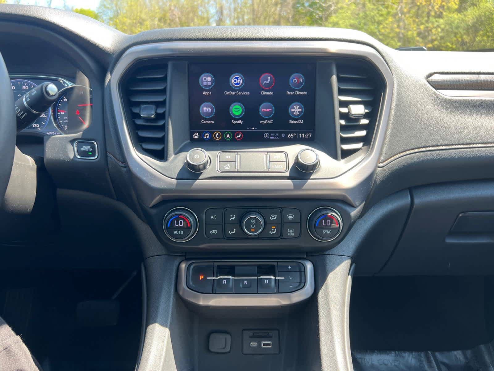 Used 2022 GMC Acadia AT4 w/ Technology Package AWD/4WD image 25