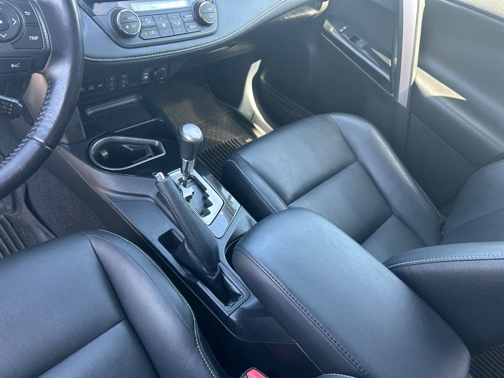 Used 2016 Toyota RAV4 Limited w/ Advanced Technology Package AWD/4WD image 18