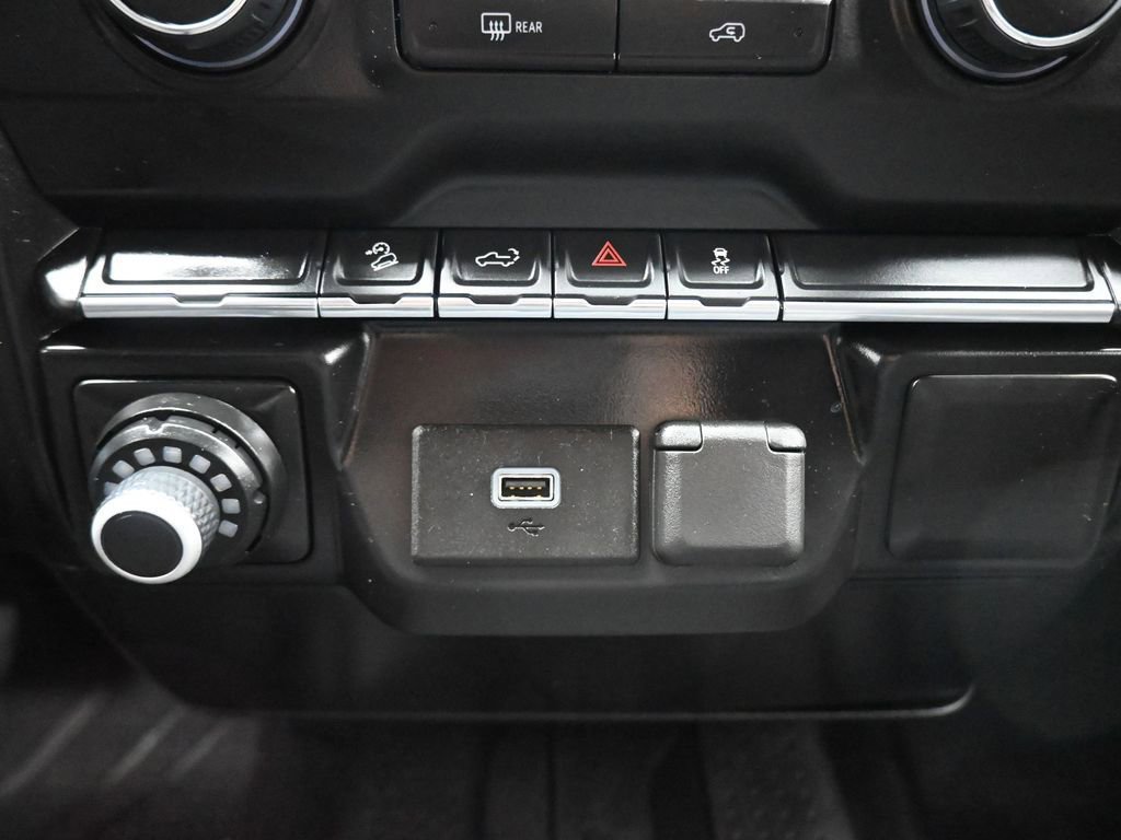 Used 2020 Chevrolet Silverado 1500 Custom Trail Boss w/ Custom Convenience Package AWD/4WD image 21