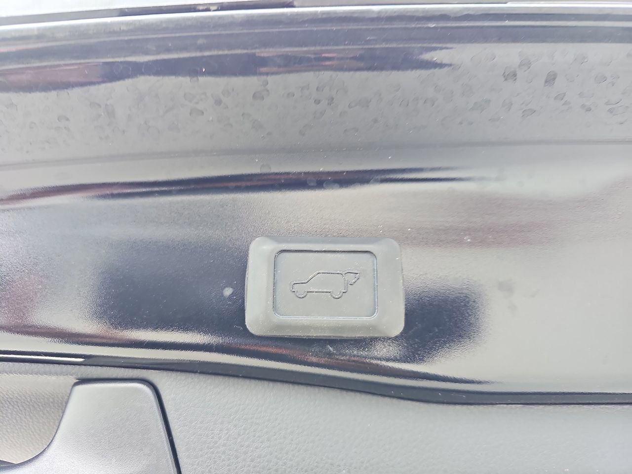 Used 2023 Toyota RAV4 Limited w/ Limited Grade Weather Package image 16