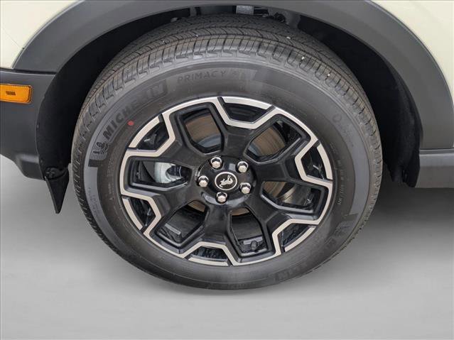 New 2025 Ford Bronco Sport Outer Banks image 9