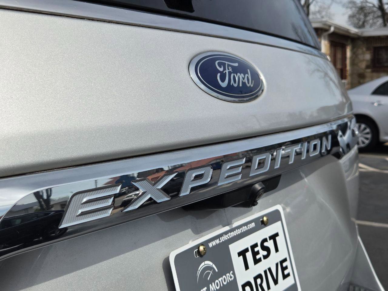 Used 2019 Ford Expedition Max Limited image 8