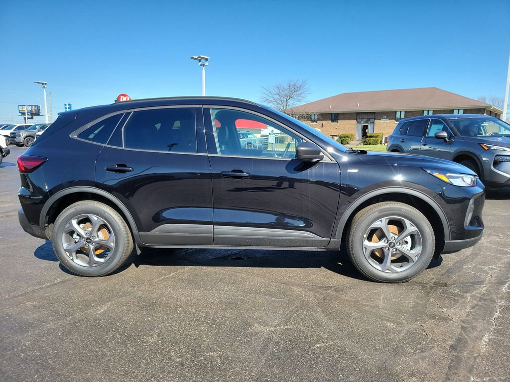 New 2026 Ford Escape ST-Line w/ Tech Pack #1 image 3