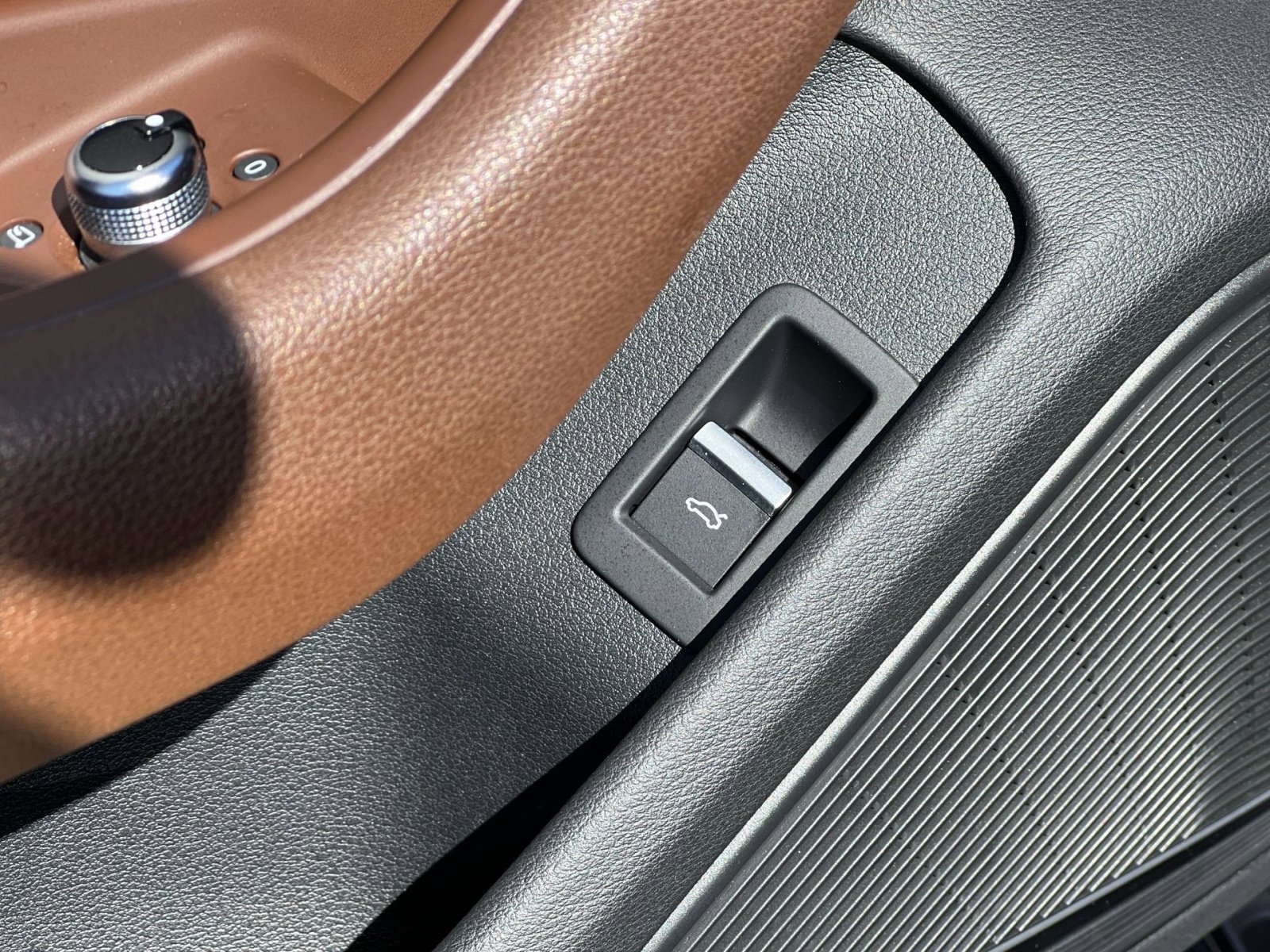 Used 2018 Audi A4 2.0T Premium Plus w/ Premium Plus Package image 25