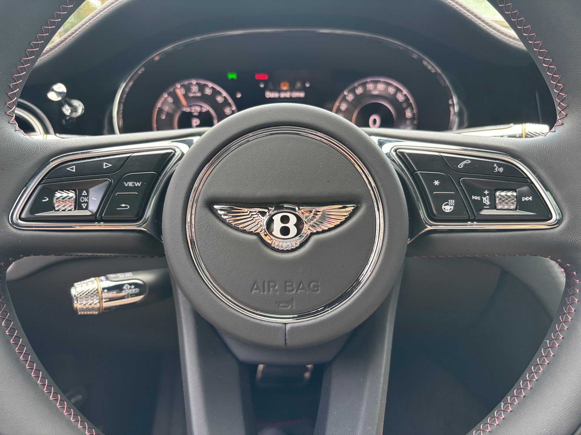 New 2025 Bentley Flying Spur Plug-In Hybrid image 54