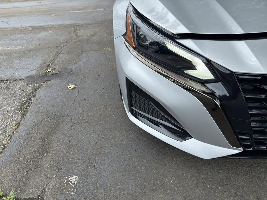 New 2025 Nissan Altima 2.5 SR w/ SR Premium Package image 10