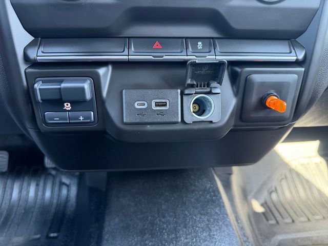 Used 2021 GMC Sierra 1500 4x4 Crew Cab w/ Trailering Package image 23