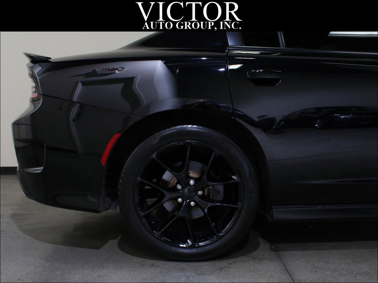 Used 2019 Dodge Charger R/T w/ Plus Group image 12