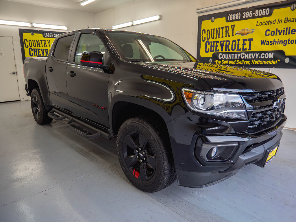 Used 2022 Chevrolet Colorado LT w/ Redline Special Edition image 2