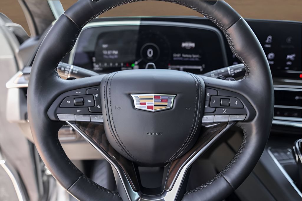 Used 2023 Cadillac Escalade Premium Luxury Platinum AWD/4WD image 12