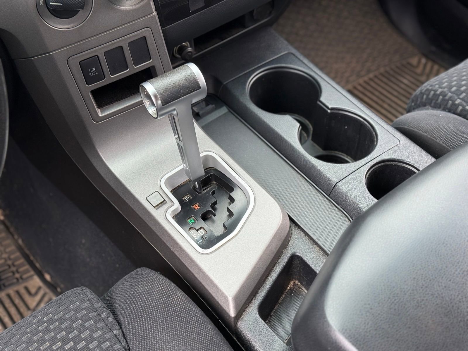 Used 2010 Toyota Tundra 4x4 Double Cab image 19