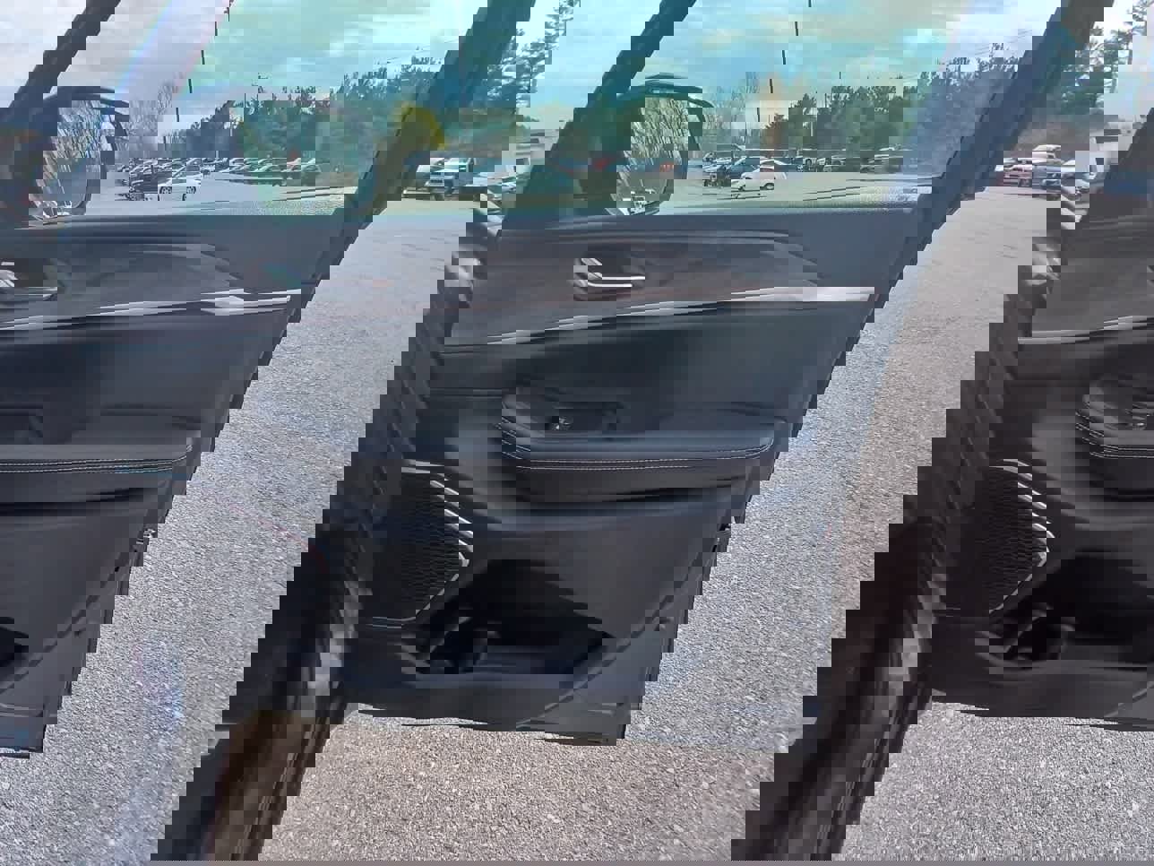 New 2026 Jeep Grand Cherokee Limited w/ Limited Altitude Package AWD/4WD image 16