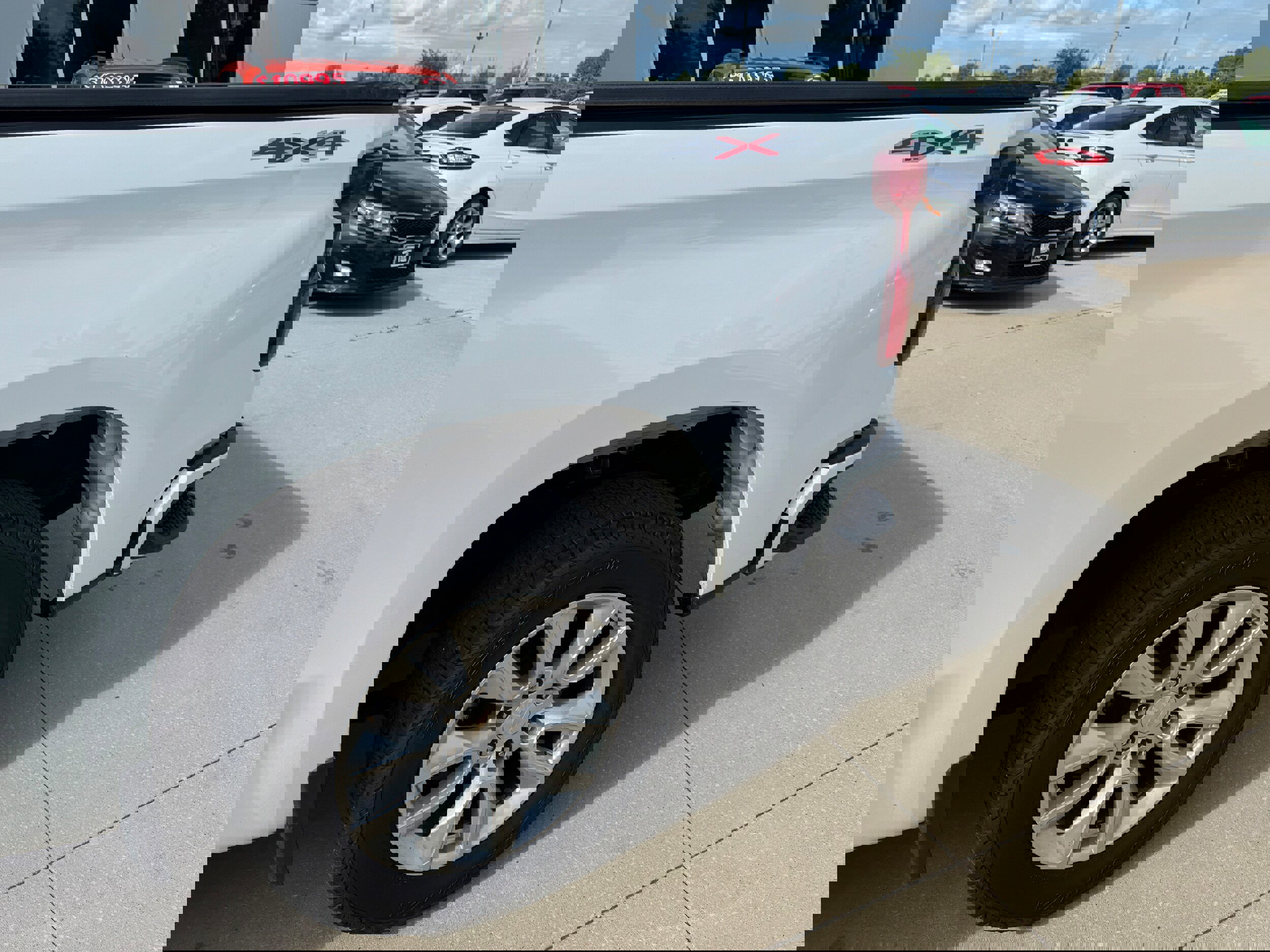 Used 2022 Chevrolet Silverado 1500 Custom image 4