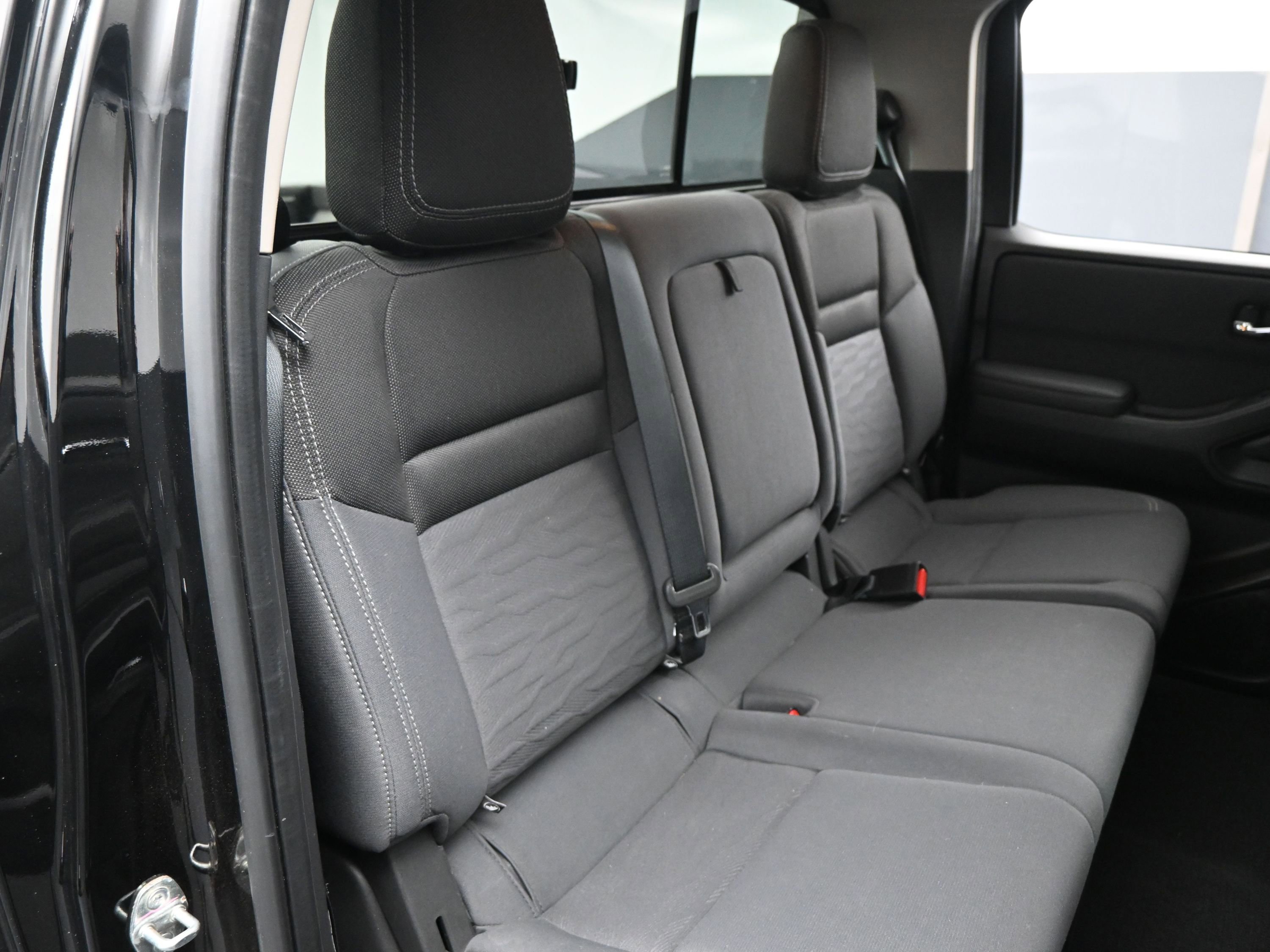 Certified 2022 Nissan Frontier SV w/ Technology Package image 14